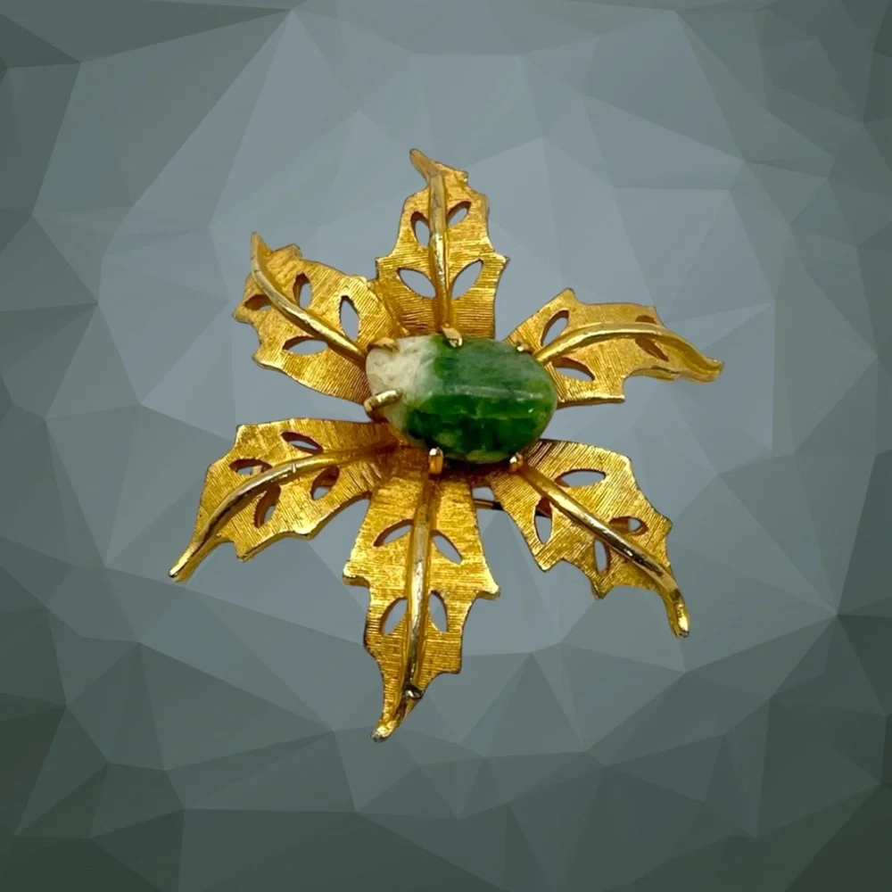 Vintage Gold Tone Floral Brooch With Polished Agate Stone Statement Pc